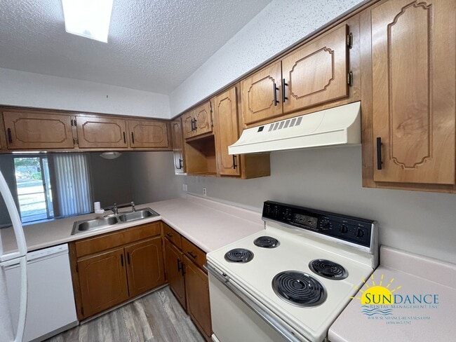 Building Photo - Nice 2 Bedroom Unit in Niceville!
