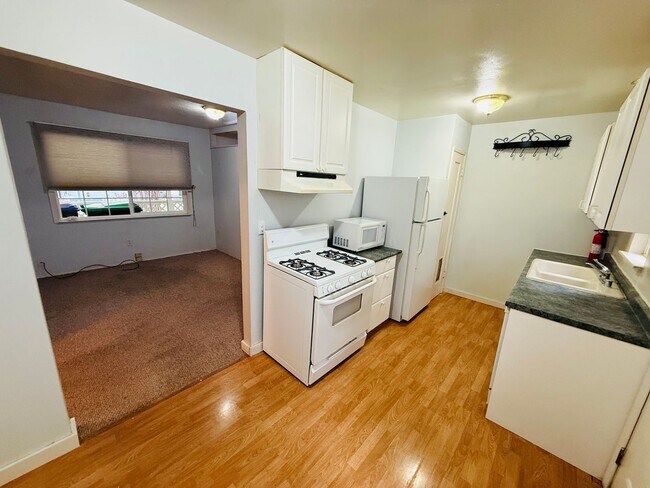 Foto del edificio - 2500 Elwood Ave