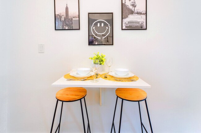 Foto del edificio - 515 NE 82nd St