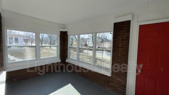 Foto del edificio - 3649 Connecticut St