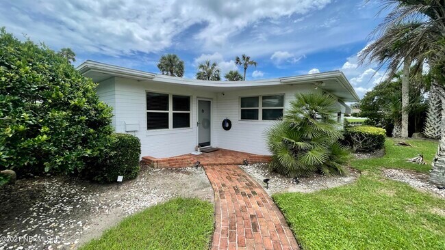 Building Photo - 4021 Ponte Vedra Blvd