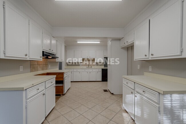 Foto del edificio - 3534 Covenant Rd