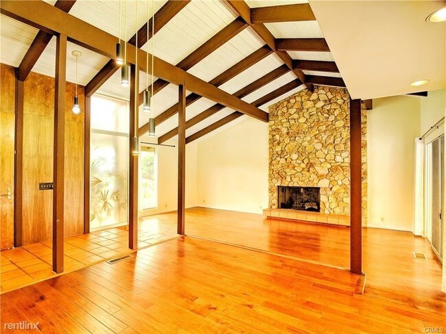 Building Photo - 4 br, 3 bath House - 340 W Wistaria Ave