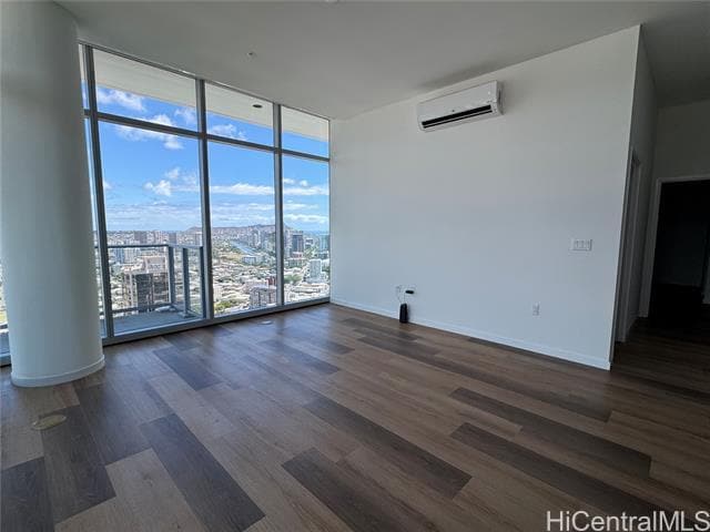 Building Photo - 1515 Liona St