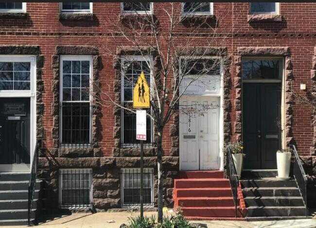 Foto del edificio - 1816 N Calvert St