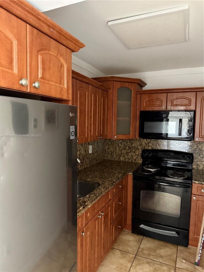Foto del edificio - 4845 NW 7th St