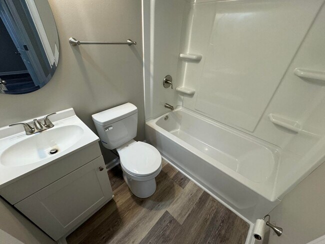 Foto del edificio - 2-bedroom Townhome in exciting Marshville!