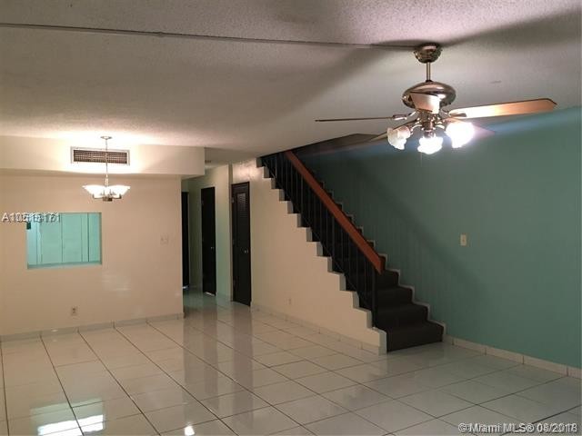 Building Photo - 6564 Racquet Club Dr