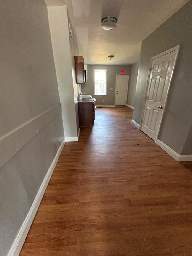 Foto del edificio - 646 Cokesbury Ave