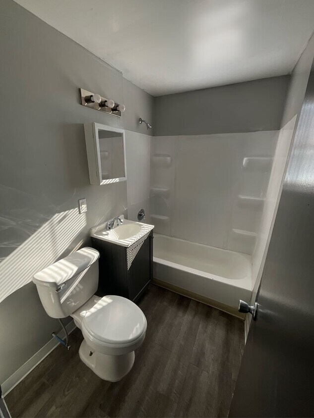 Foto principal - Experience Luxury Living at Park Harrison:...