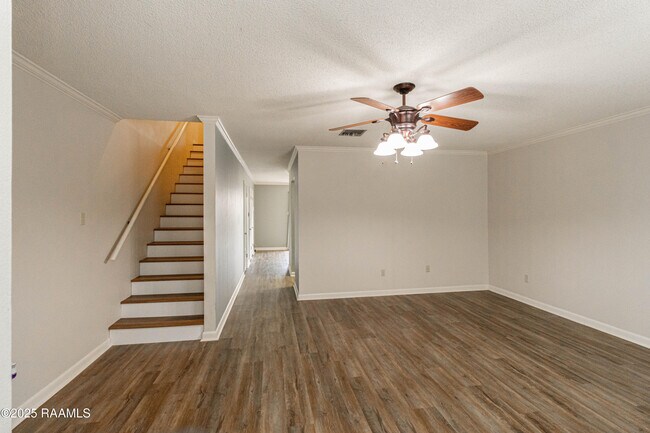 Foto del edificio - 3500 E Simcoe St