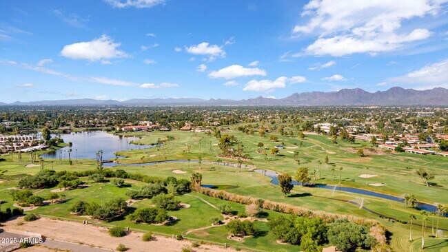 Foto del edificio - 7027 N Scottsdale Rd
