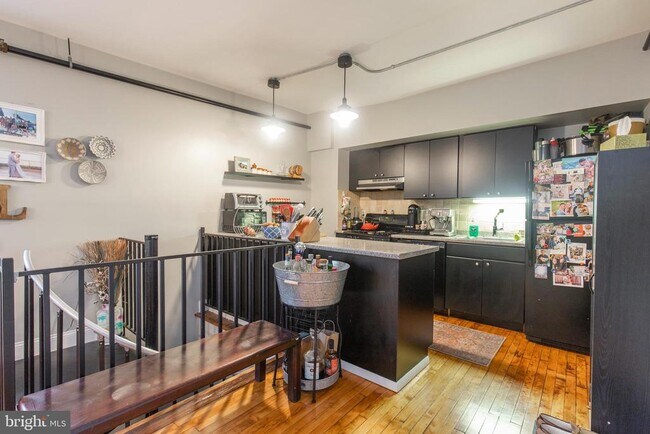 Foto del edificio - 36 Strawberry St