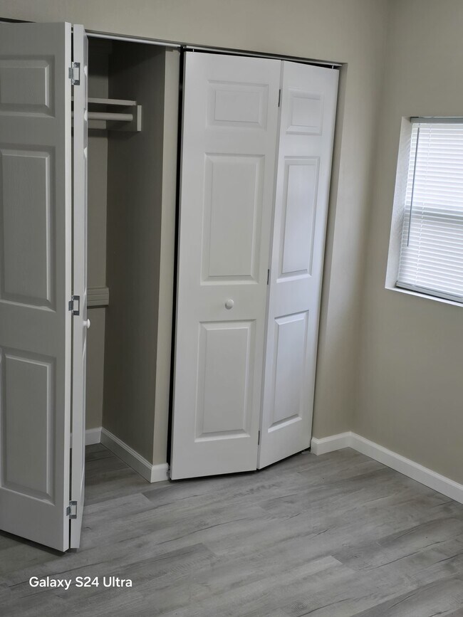 Foto del edificio - 124 Tacoma Rd