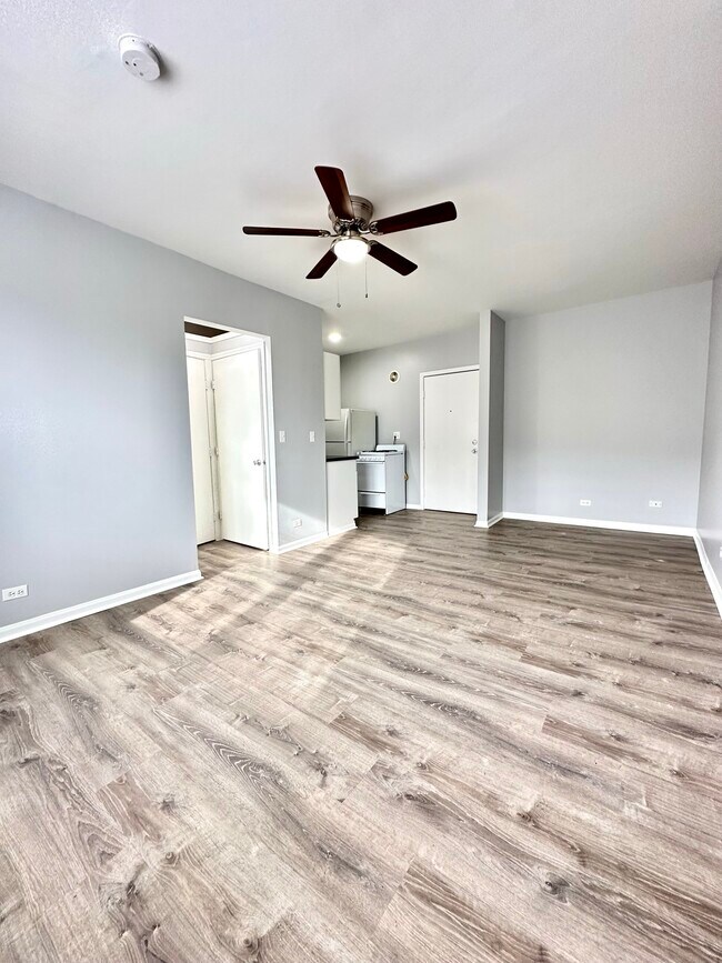 Muestra 1 - 4031 N Kenmore Apartments