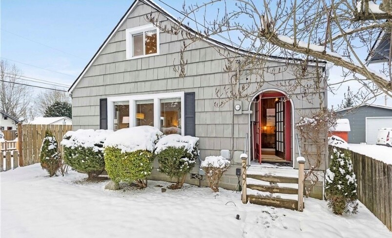 Front of home - 2707 25th St