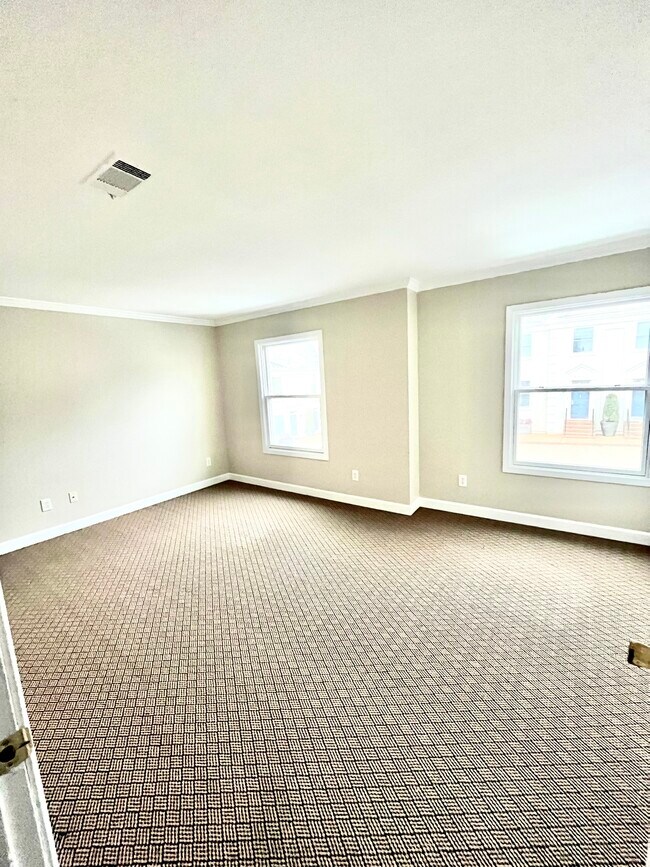 Foto del edificio - 3431 Golf Club Ln