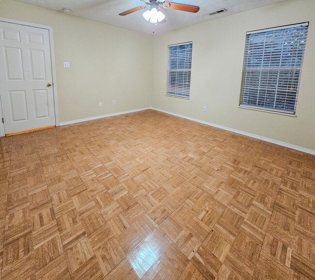 Building Photo - 857 Ashley Michelle Ct