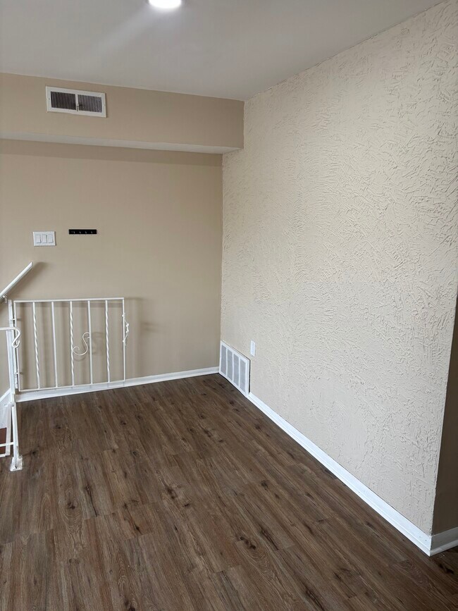 Foto del edificio - 4322 E Howell St