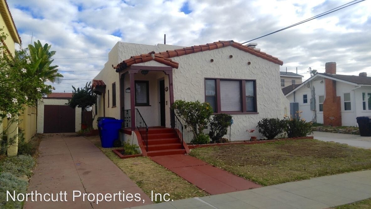 Primary Photo - 2722 Collier Ave