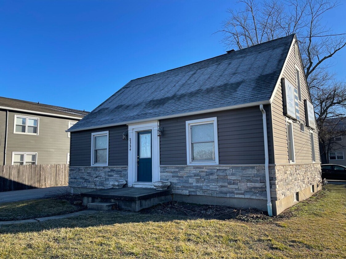 2324 Northwestern Ave, West Lafayette, IN 47906 House Rental in West