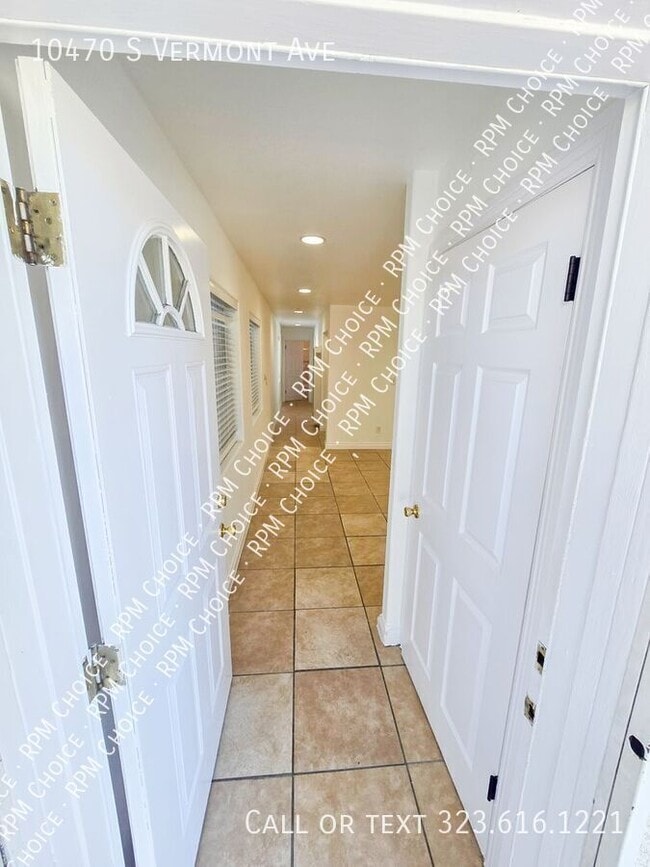 Photo - 10470 S Vermont Ave Apartment