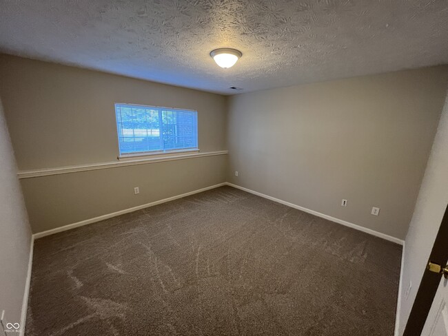 Building Photo - 8428 Clayhurst Dr