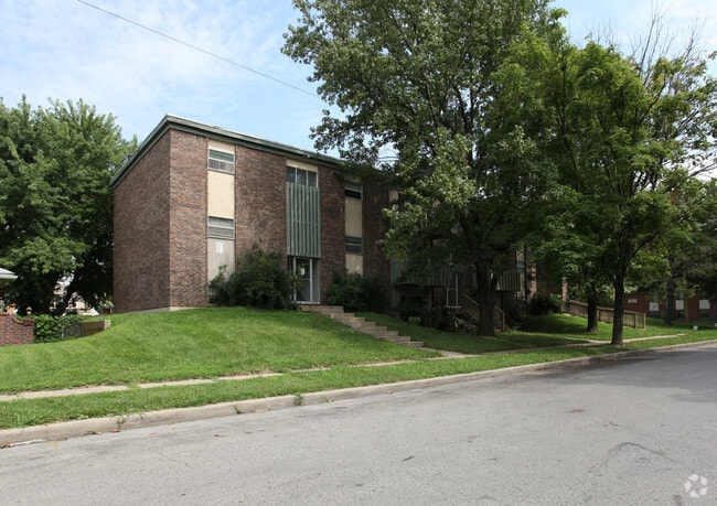 Building Photo - Lexington Crossing