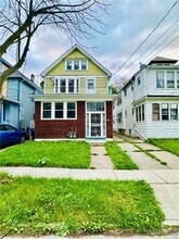 Building Photo - 320 Jewett Ave