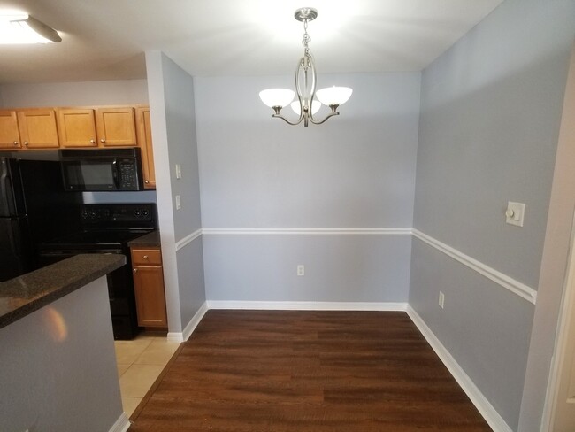 Building Photo - Ground Floor - Pool Front - 1 Bedroom 1 Ba...