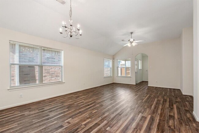 Building Photo - 13039 Rose Landing Dr