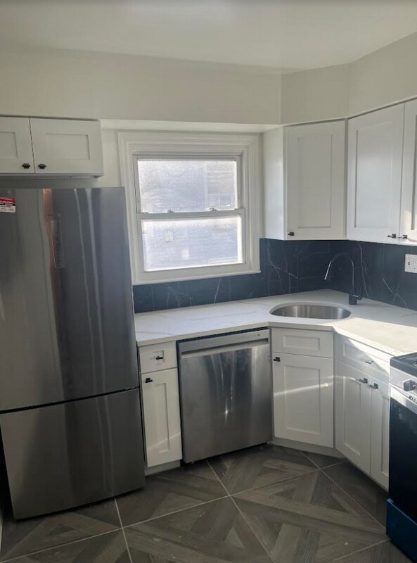 Foto del edificio - 8439-84149 149th Ave