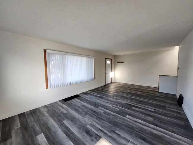 Foto del edificio - Pet Friendly Richland Duplex!