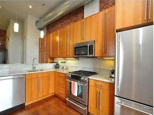 Building Photo - 129 B St