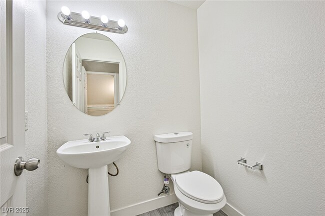 Foto del edificio - 7425 Treasure Chest St