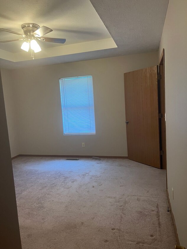 Foto principal - 3 bedroom/1.5 bathrooms