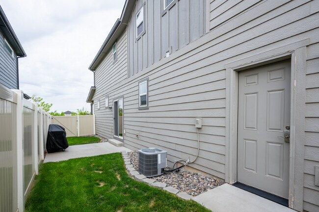 Foto del edificio - 7966 S Indigo Ridge Ave