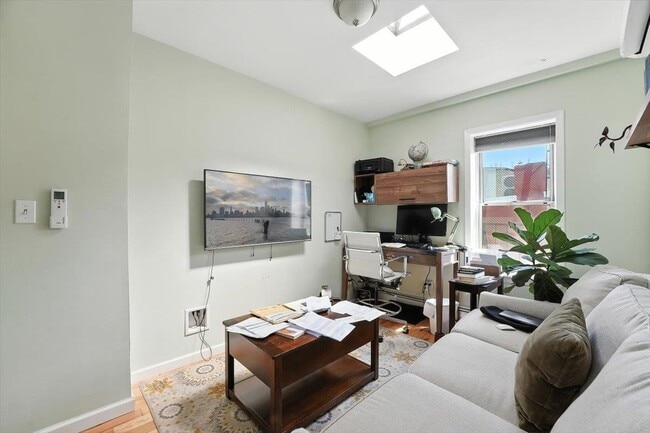 Building Photo - 612 Jersey Ave