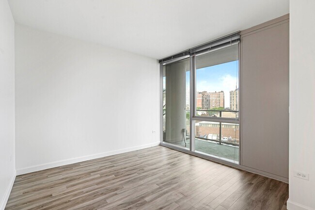Foto del edificio - 3740 N Halsted St