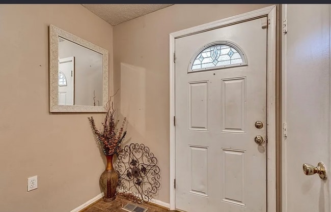 Building Photo - 5524 K St