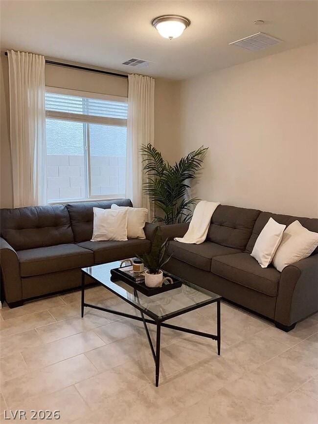 Building Photo - 4062 Landriano Ave