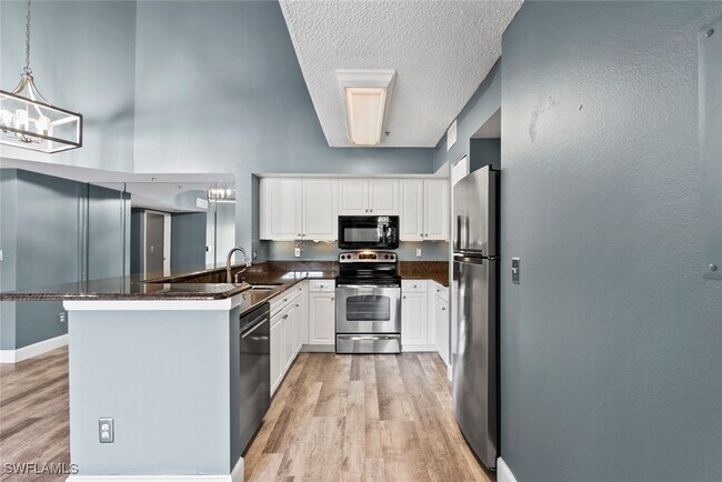 Foto del edificio - 1270 Wildwood Lakes Blvd