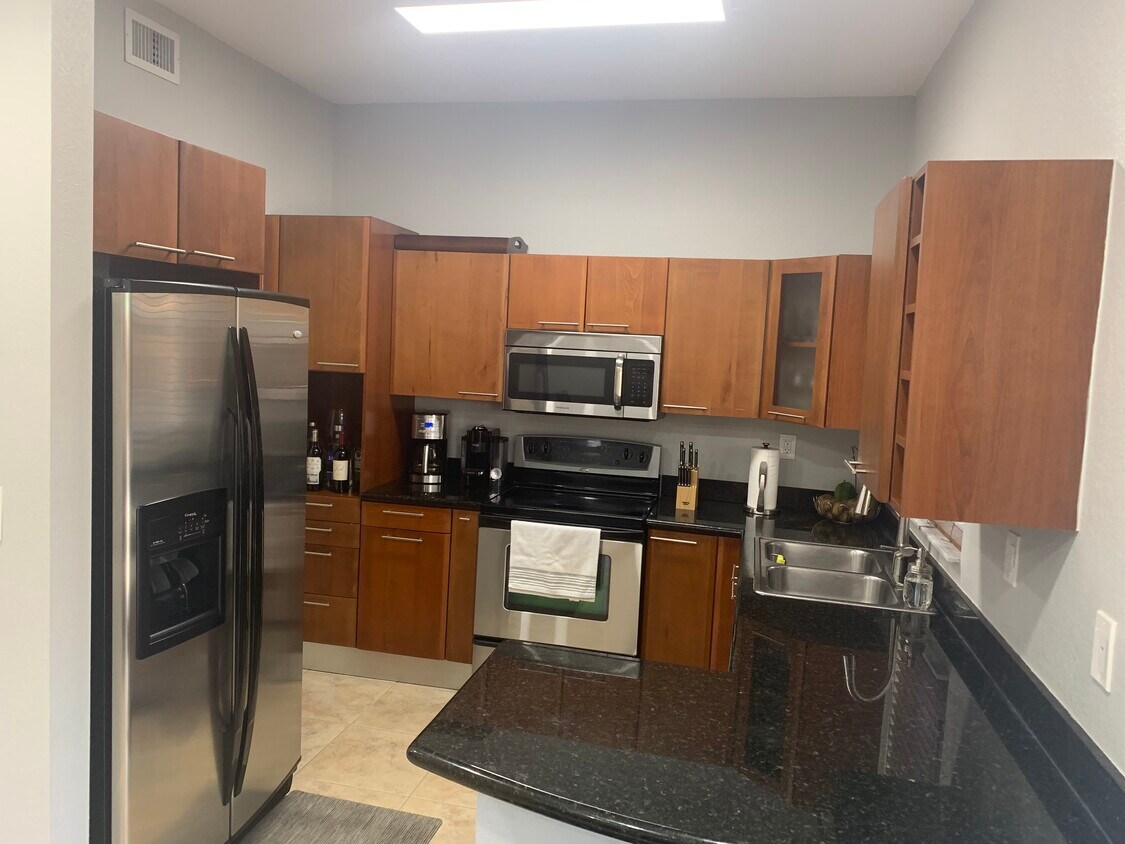 Foto del edificio - 7464 NW 178th St