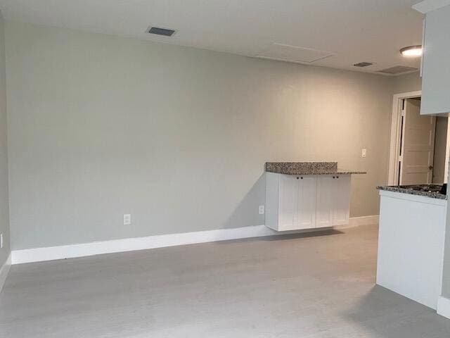 Building Photo - 3260 Hi St