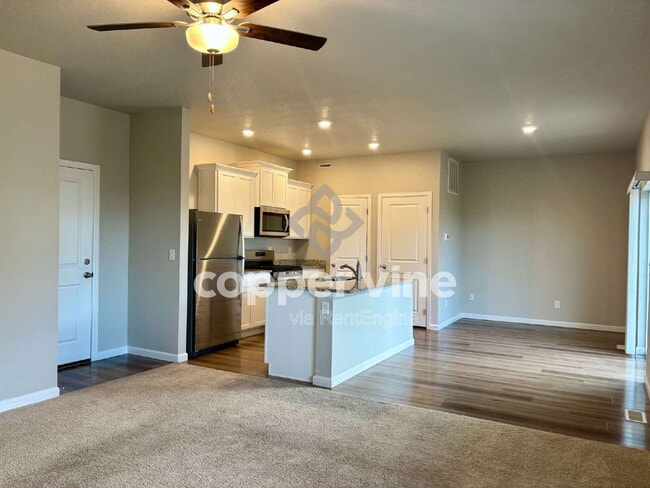 Foto del edificio - 7415 Dolores Ave