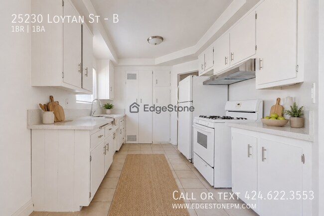 Foto del edificio - 25230 Loytan St