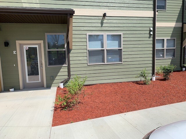 Primary Photo - 113 Village Cir