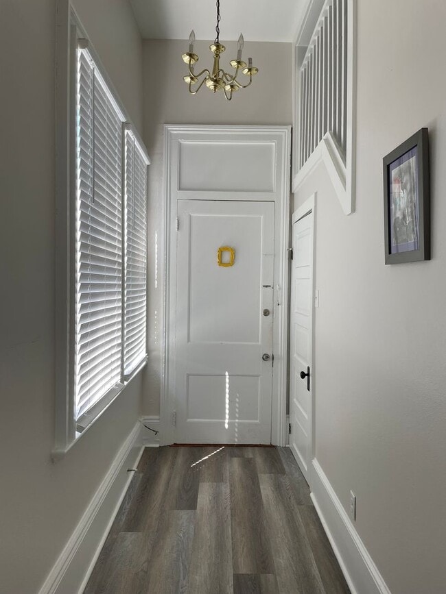 Foto del edificio - Spacious 2BD/2.5 BATHS! Across from Langen...