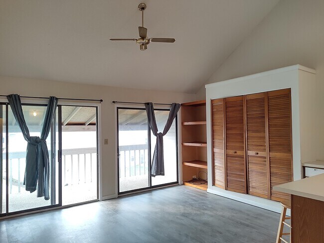 Foto del edificio - 500 Fairway Village Dr