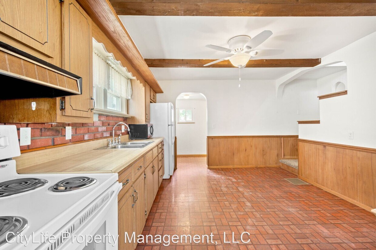 Primary Photo - 2 br, 1 bath House - 5461 Spruce Street